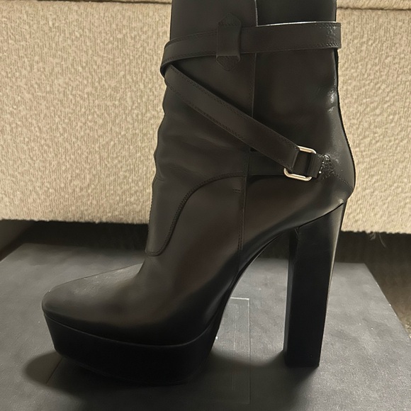 YSL Authentic  boot - Picture 10 of 13